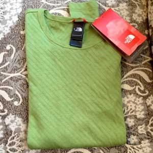 NWT North Face Diedre Shirt in Olivetto Green